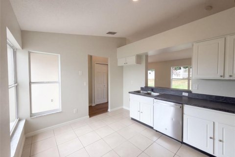 Villa ou maison à vendre à Clermont, Floride: 3 chambres, 107.3 m2 № 2399134 - photo 7