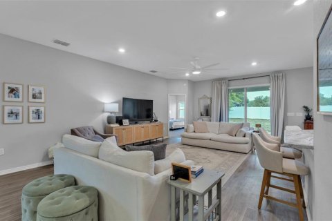 Villa ou maison à vendre à Polk City, Floride: 4 chambres, 212.1 m2 № 2213556 - photo 10
