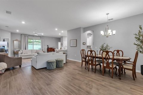 Villa ou maison à vendre à Polk City, Floride: 4 chambres, 212.1 m2 № 2213556 - photo 5