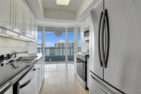 Condominio en venta en Aventura, Florida, 2 dormitorios, 139.82 m2 № 1993906 - foto 15