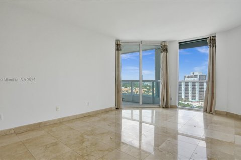 Condominio en venta en Aventura, Florida, 2 dormitorios, 139.82 m2 № 1993906 - foto 24