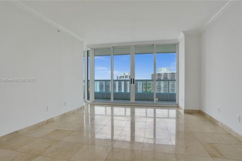 Condominio en venta en Aventura, Florida, 2 dormitorios, 139.82 m2 № 1993906 - foto 6