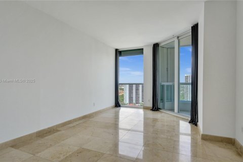 Condominio en venta en Aventura, Florida, 2 dormitorios, 139.82 m2 № 1993906 - foto 19