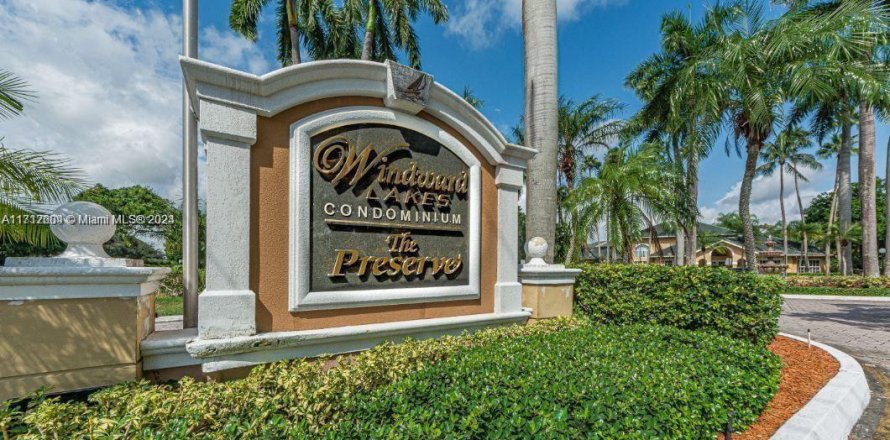 Condominio en Pompano Beach, Florida, 1 dormitorio  № 1708259