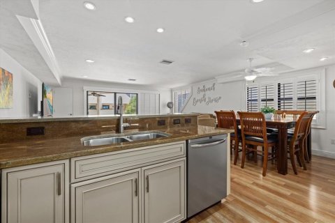Copropriété à vendre à Sarasota, Floride: 3 chambres, 193.24 m2 № 2383363 - photo 10