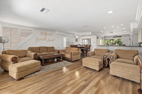 Copropriété à vendre à Sarasota, Floride: 3 chambres, 193.24 m2 № 2383363 - photo 12