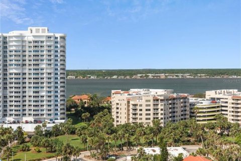 Condominio en venta en Daytona Beach, Florida, 2 dormitorios, 128.58 m2 № 1654045 - foto 1