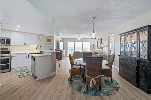 Condominio en venta en Daytona Beach, Florida, 2 dormitorios, 128.58 m2 № 1654045 - foto 4