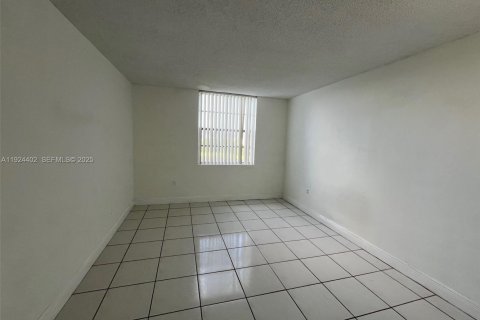Copropriété à louer à Miami, Floride: 1 chambre, 62.8 m2 № 1982637 - photo 6
