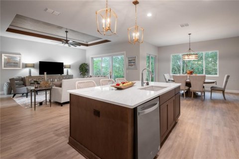 Casa en venta en Lady Lake, Florida, 3 dormitorios, 228.54 m2 № 1608850 - foto 4