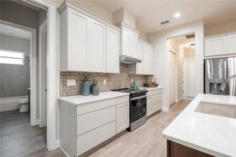 Casa en venta en Lady Lake, Florida, 3 dormitorios, 228.54 m2 № 1608850 - foto 6