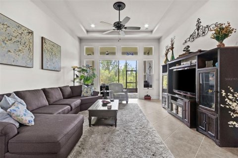 House in Wesley Chapel, Florida 2 bedrooms, 194.82 sq.m. № 1681994 - photo 12