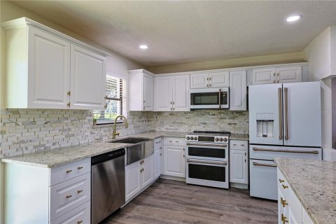 Villa ou maison à vendre à Belleview, Floride: 3 chambres, 159.42 m2 № 1910337 - photo 7