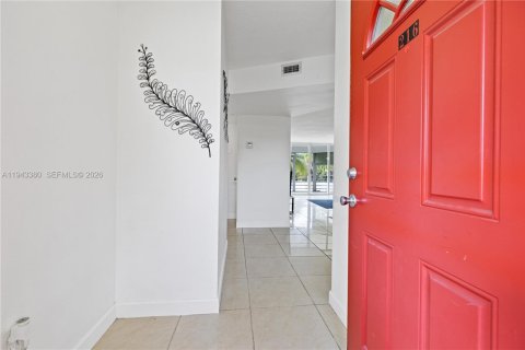 Condominio en venta en Miami, Florida, 2 dormitorios, 107.4 m2 № 2152783 - foto 25
