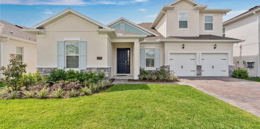 Casa en Orlando, Florida 7 dormitorios, 408.96 m2 № 1901901