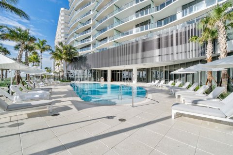 Condominio en alquiler en Pompano Beach, Florida, 2 dormitorios, 189.24 m2 № 1207819 - foto 1