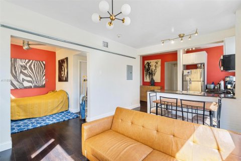 Copropriété à vendre à Miami Beach, Floride: 2 chambres, 67.82 m2 № 1950008 - photo 13
