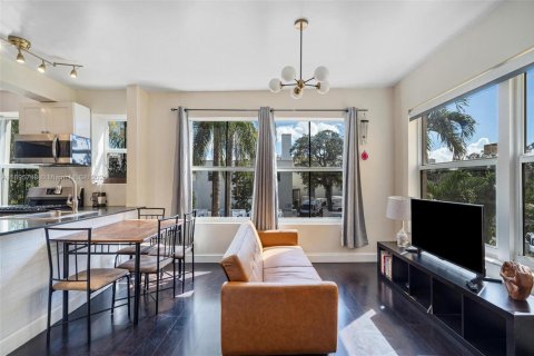 Copropriété à vendre à Miami Beach, Floride: 2 chambres, 67.82 m2 № 1950008 - photo 2