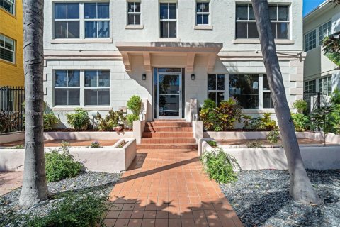 Copropriété à vendre à Miami Beach, Floride: 2 chambres, 67.82 m2 № 1950008 - photo 21