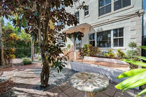 Copropriété à vendre à Miami Beach, Floride: 2 chambres, 67.82 m2 № 1950008 - photo 23