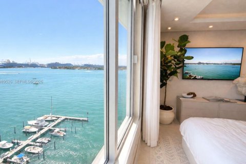 Copropriété à louer à Miami Beach, Floride: 2 chambres, 111.48 m2 № 2051594 - photo 25