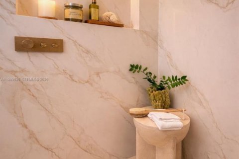 Copropriété à louer à Miami Beach, Floride: 2 chambres, 111.48 m2 № 2051594 - photo 19