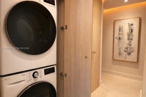 Copropriété à louer à Miami Beach, Floride: 2 chambres, 111.48 m2 № 2051594 - photo 30