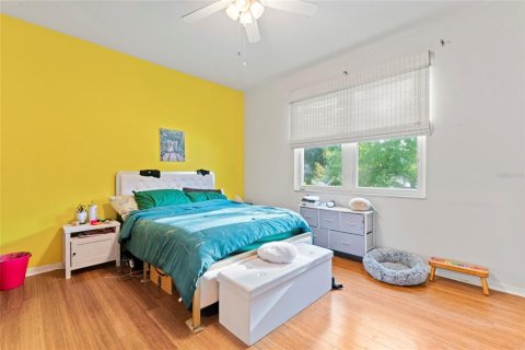 Casa en venta en Tampa, Florida, 4 dormitorios, 339.93 m2 № 1528446 - foto 13