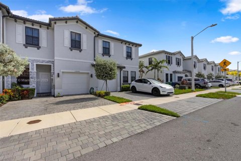 Touwnhouse à vendre à Homestead, Floride: 4 chambres, 178 m2 № 1964162 - photo 3
