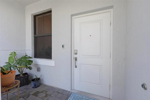 Touwnhouse à vendre à Homestead, Floride: 4 chambres, 178 m2 № 1964162 - photo 4