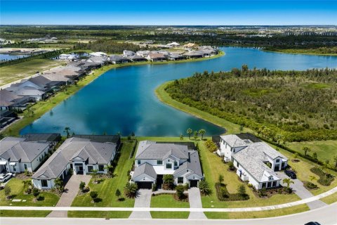 Villa ou maison à vendre à Venice, Floride: 4 chambres, 389.17 m2 № 2360382 - photo 2