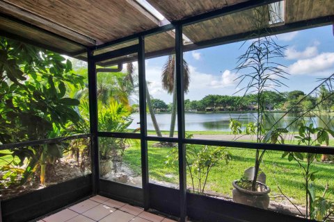 Appartement à louer à Delray Beach, Floride: 2 chambres, 87.61 m2 № 2390120 - photo 11