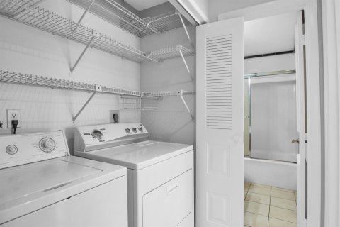 Appartement à louer à Delray Beach, Floride: 2 chambres, 87.61 m2 № 2390120 - photo 18