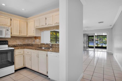 Appartement à louer à Delray Beach, Floride: 2 chambres, 87.61 m2 № 2390120 - photo 3
