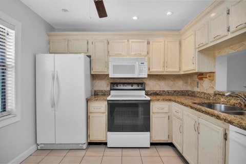 Appartement à louer à Delray Beach, Floride: 2 chambres, 87.61 m2 № 2390120 - photo 5