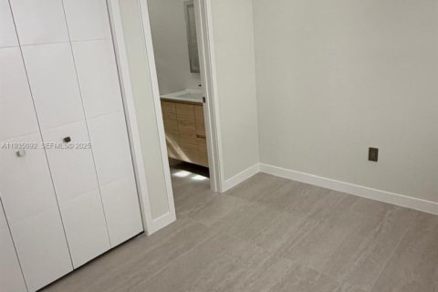 Apartment in Miami, Florida 1 bedroom, 58.99 sq.m. № 1993277 - photo 3