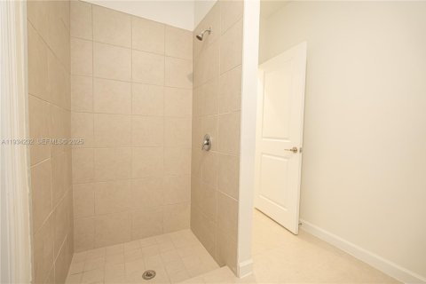 Villa ou maison à vendre à Homestead, Floride: 5 chambres, 247.58 m2 № 1992744 - photo 24