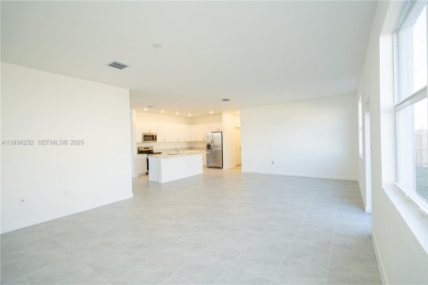 Villa ou maison à vendre à Homestead, Floride: 5 chambres, 247.58 m2 № 1992744 - photo 29