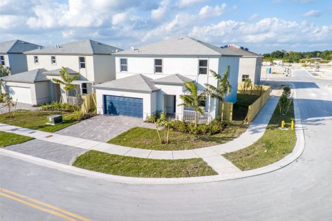 Villa ou maison à vendre à Homestead, Floride: 5 chambres, 247.58 m2 № 1992744 - photo 1