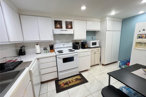 Copropriété à vendre à Hollywood, Floride: 2 chambres, 135.64 m2 № 1922539 - photo 10