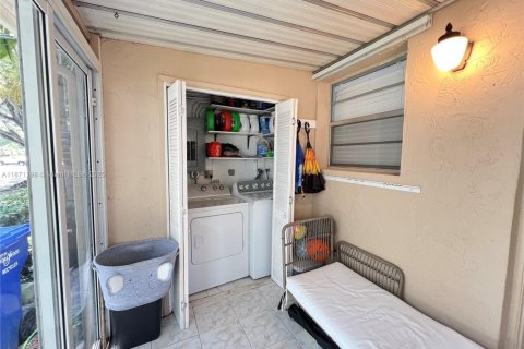 Copropriété à vendre à Hollywood, Floride: 2 chambres, 135.64 m2 № 1922539 - photo 24