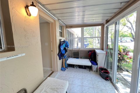 Copropriété à vendre à Hollywood, Floride: 2 chambres, 135.64 m2 № 1922539 - photo 25