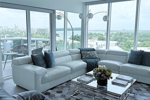 Condominio en venta en Bal Harbour, Florida, 3 dormitorios, 120.77 m2 № 1934807 - foto 13