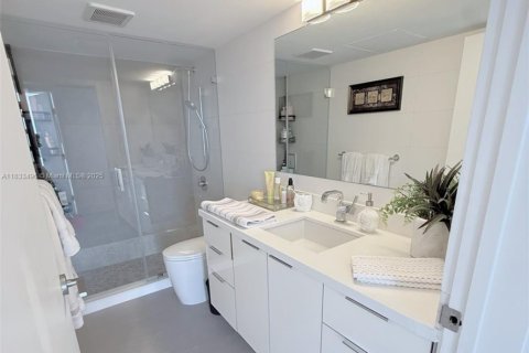 Condominio en venta en Bal Harbour, Florida, 3 dormitorios, 120.77 m2 № 1934807 - foto 20
