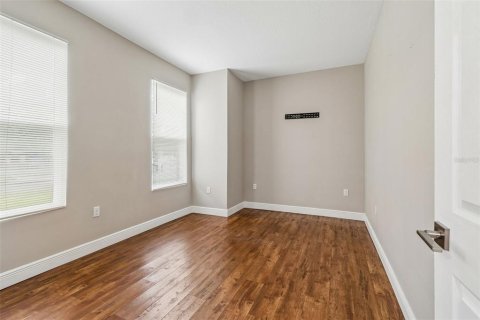 House in Tampa, Florida 3 bedrooms, 240.9 sq.m. № 2234504 - photo 13