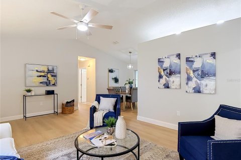 Villa ou maison à vendre à Spring Hill, Floride: 3 chambres, 115.57 m2 № 2410441 - photo 4