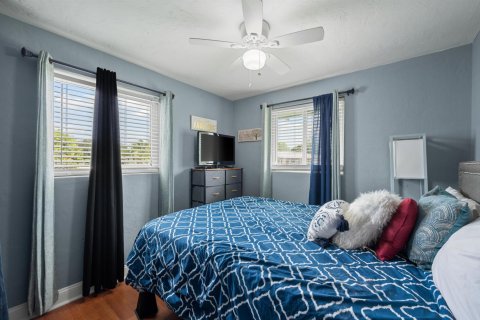 House in Fort Lauderdale, Florida 3 bedrooms, 109.25 sq.m. № 2399639 - photo 15