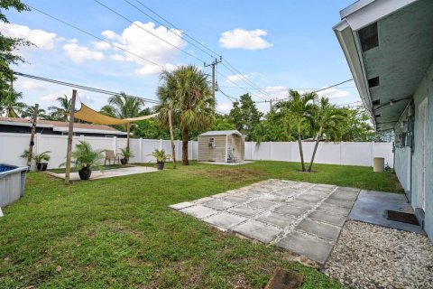 House in Fort Lauderdale, Florida 3 bedrooms, 109.25 sq.m. № 2399639 - photo 5