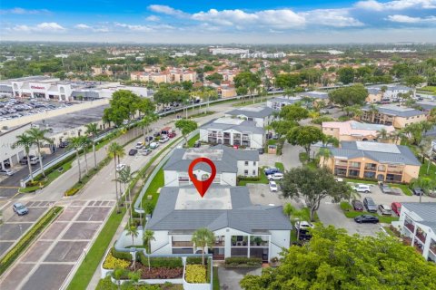 Condo in Hialeah, Florida, 3 bedrooms № 1938937 - photo 19