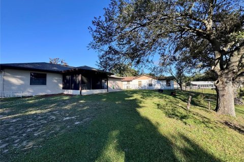 House in Brooksville, Florida 2 bedrooms, 102.38 sq.m. № 2220807 - photo 23